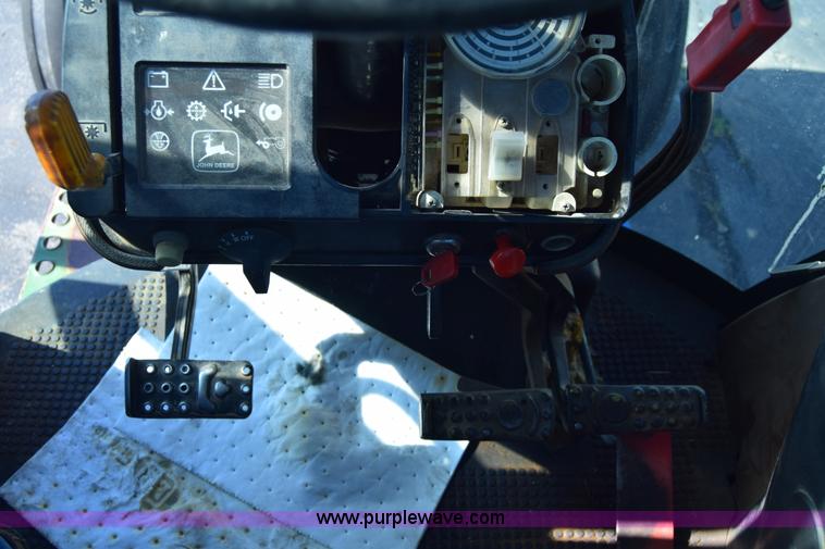 image for item J6613 1990 John Deere 2955 tractor