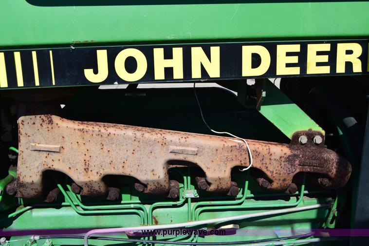 image for item J6613 1990 John Deere 2955 tractor