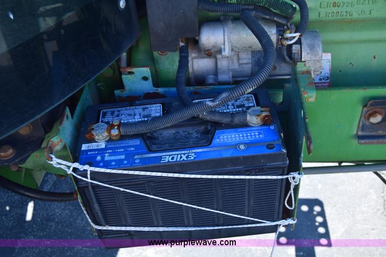 image for item J6613 1990 John Deere 2955 tractor