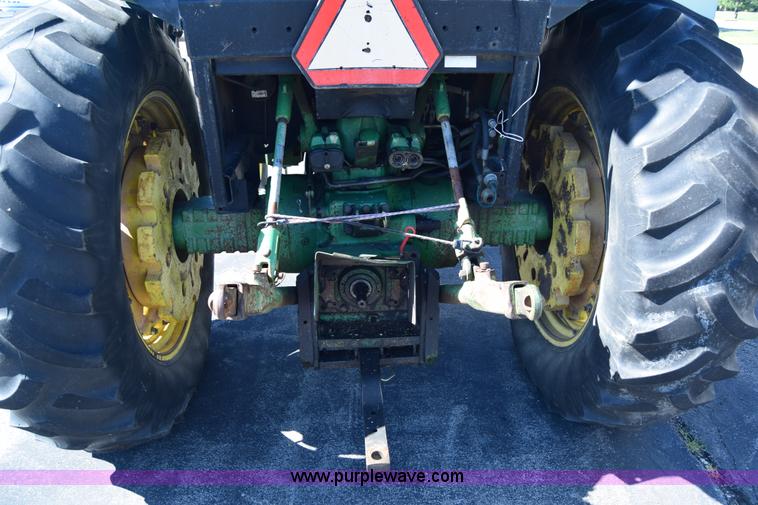 image for item J6613 1990 John Deere 2955 tractor