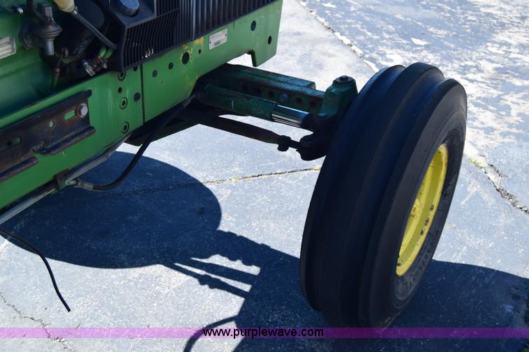 image for item J6613 1990 John Deere 2955 tractor