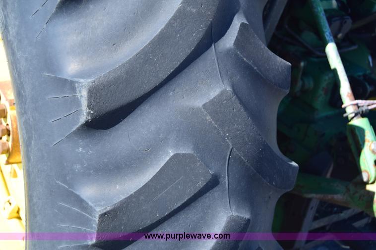 image for item J6613 1990 John Deere 2955 tractor