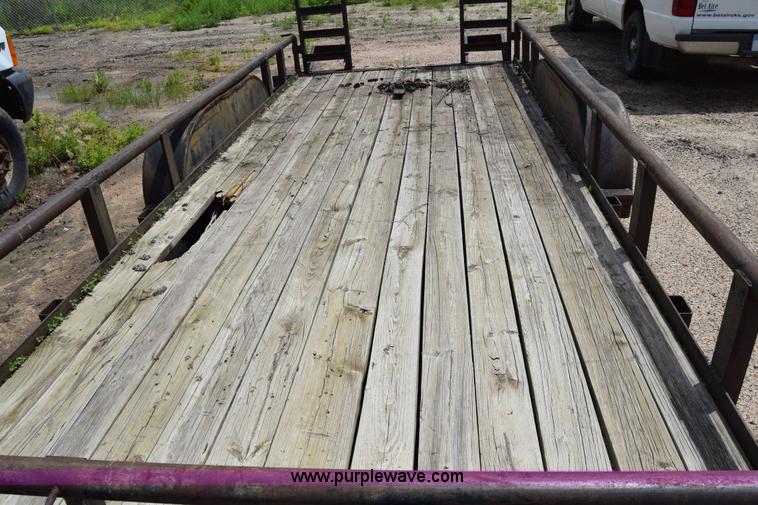 image for item J6635 1999 Utility trailer