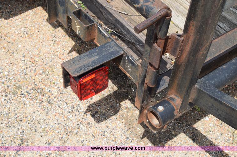 image for item J6635 1999 Utility trailer