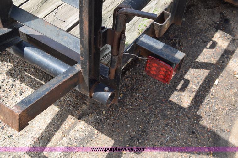 image for item J6635 1999 Utility trailer