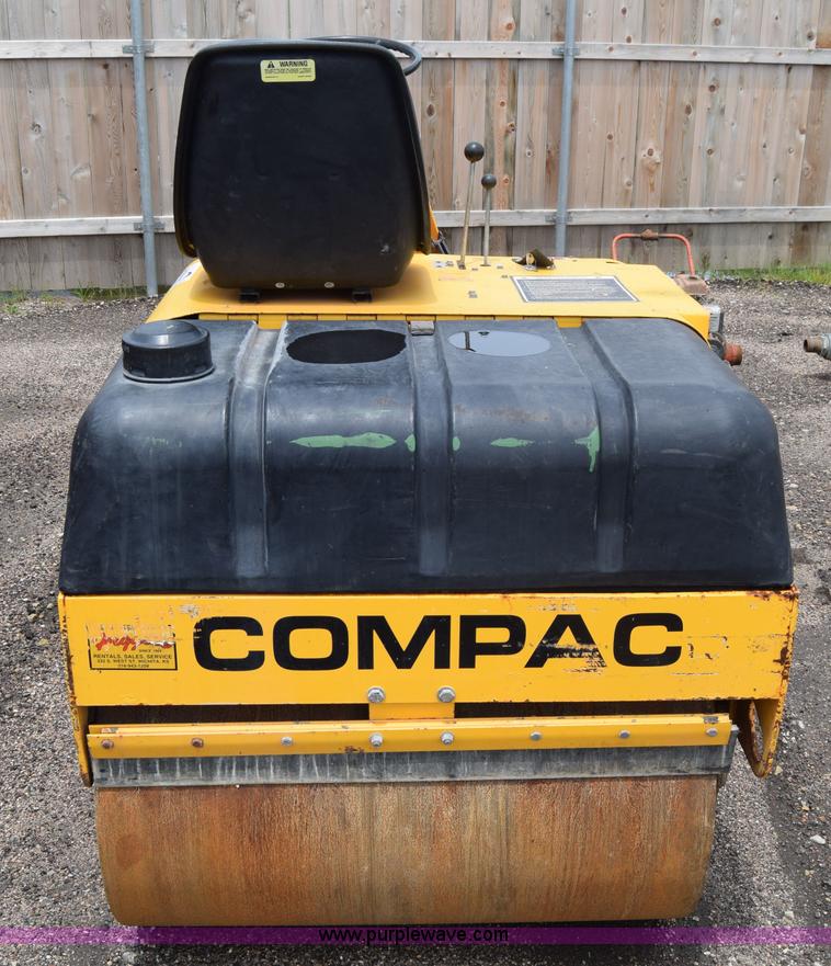 image for item J6637 Compac T175V double drum vibratory roller