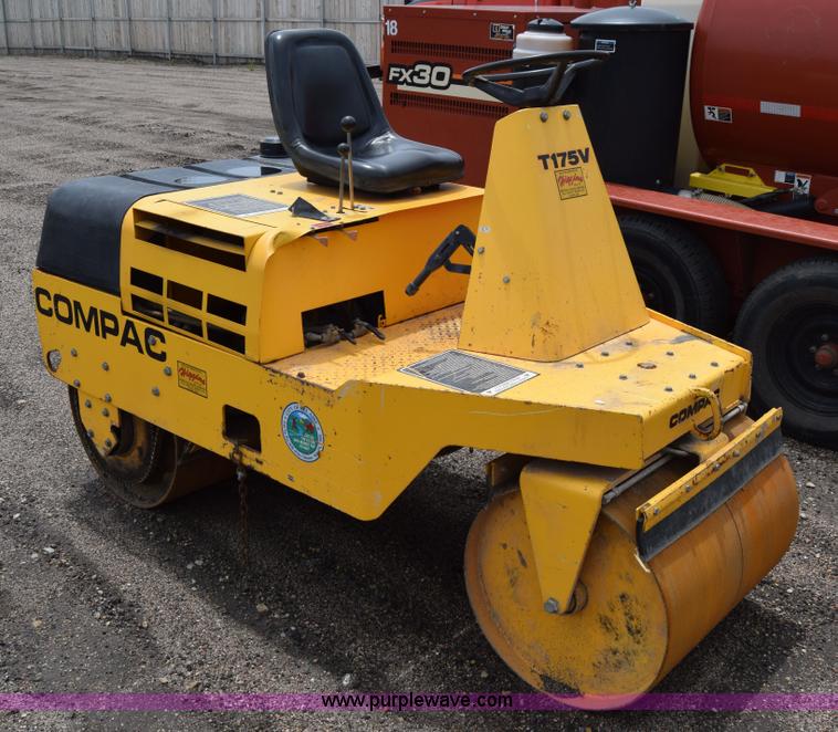 image for item J6637 Compac T175V double drum vibratory roller