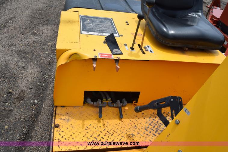 image for item J6637 Compac T175V double drum vibratory roller