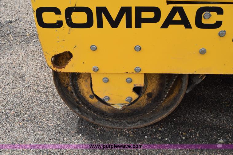 image for item J6637 Compac T175V double drum vibratory roller