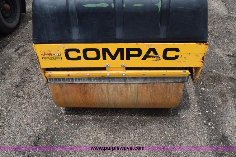 image for item J6637 Compac T175V double drum vibratory roller