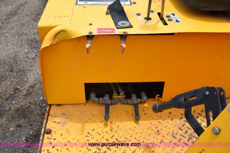 image for item J6637 Compac T175V double drum vibratory roller