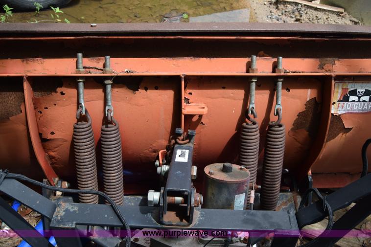 image for item J6638 2001 Ford F350 Super Duty flatbed pickup truck