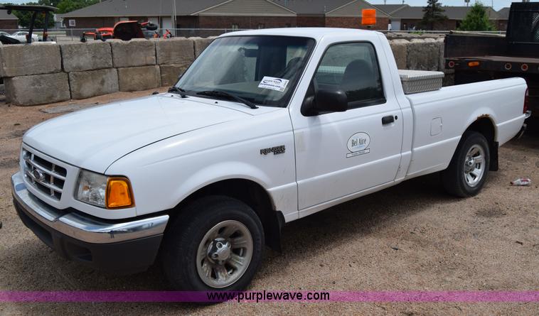 image for item J6639 2002 Ford Ranger pickup truck