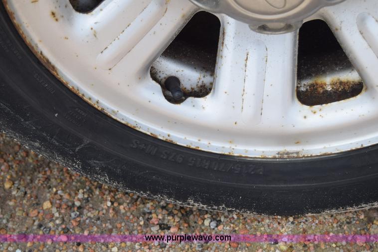 image for item J6639 2002 Ford Ranger pickup truck