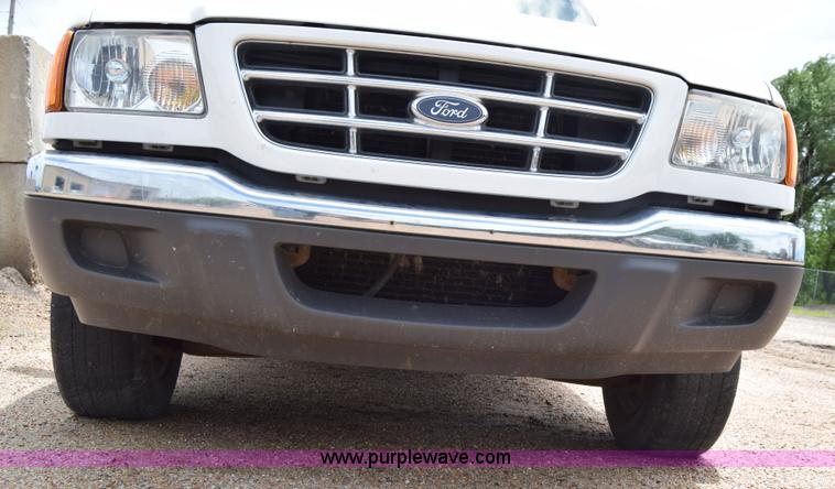 image for item J6639 2002 Ford Ranger pickup truck
