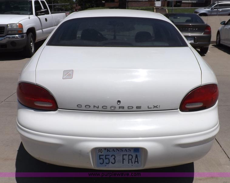 image for item K3971 2000 Chrylser Concorde
