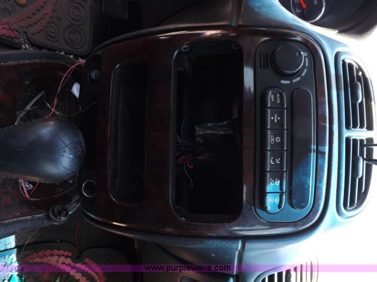 image for item K3971 2000 Chrylser Concorde