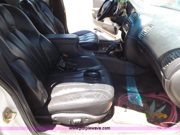 image for item K3971 2000 Chrylser Concorde