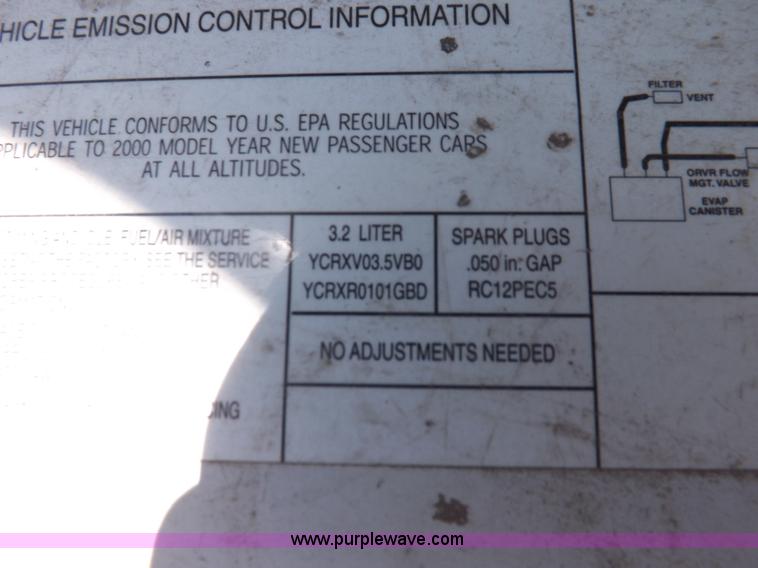 image for item K3971 2000 Chrylser Concorde