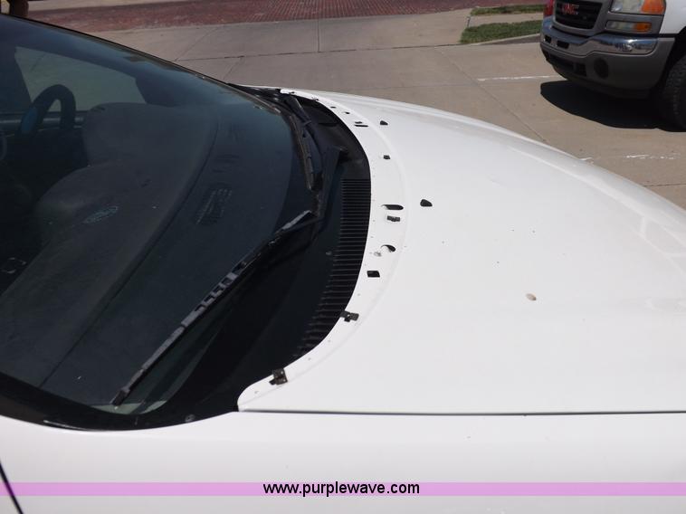 image for item K3971 2000 Chrylser Concorde