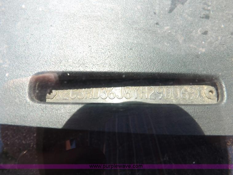 image for item K3971 2000 Chrylser Concorde