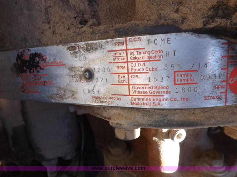 image for item K3987 1992 Freightliner FLD120 semi truck