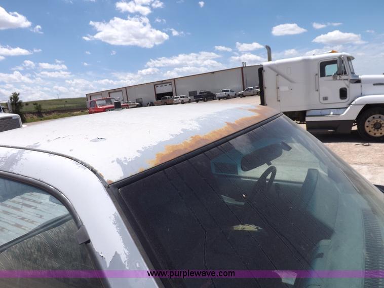 image for item K3989 1989 Chevrolet Cheyenne 1500 pickup truck