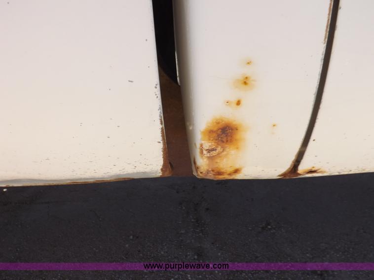 image for item K3989 1989 Chevrolet Cheyenne 1500 pickup truck