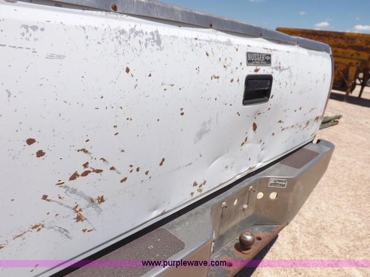 image for item K3989 1989 Chevrolet Cheyenne 1500 pickup truck