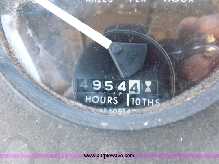 image for item K3990 1982 John Deere 4440 tractor