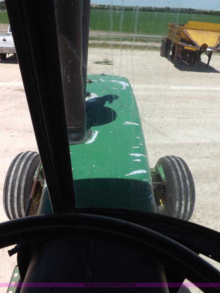 image for item K3990 1982 John Deere 4440 tractor