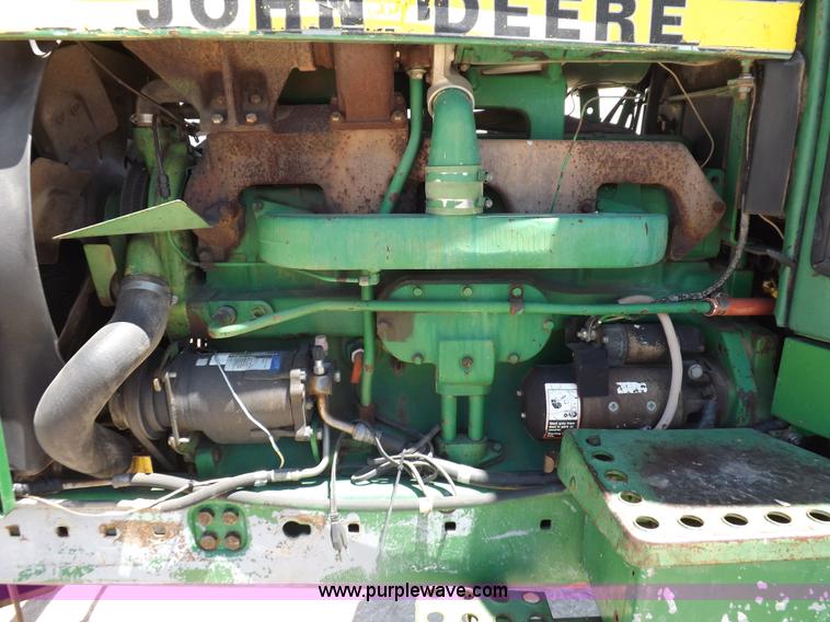 image for item K3990 1982 John Deere 4440 tractor