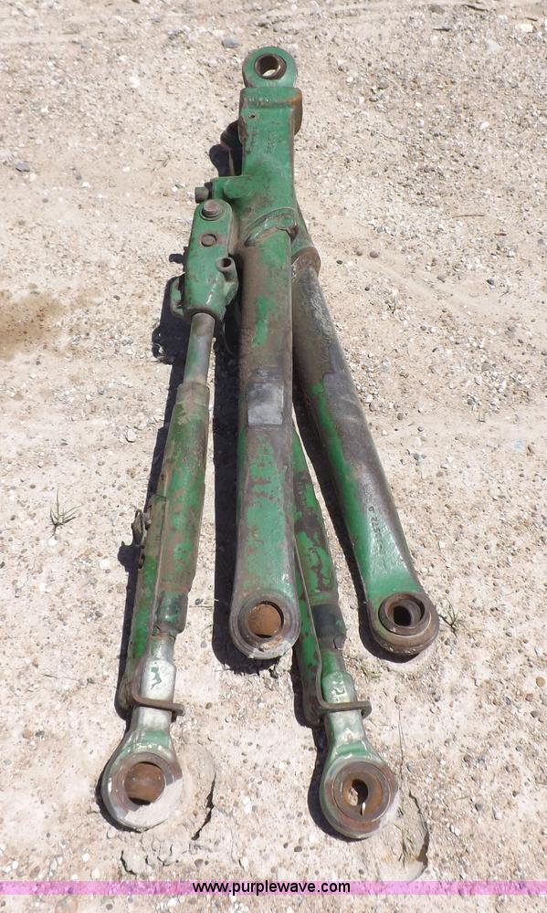 image for item K3990 1982 John Deere 4440 tractor