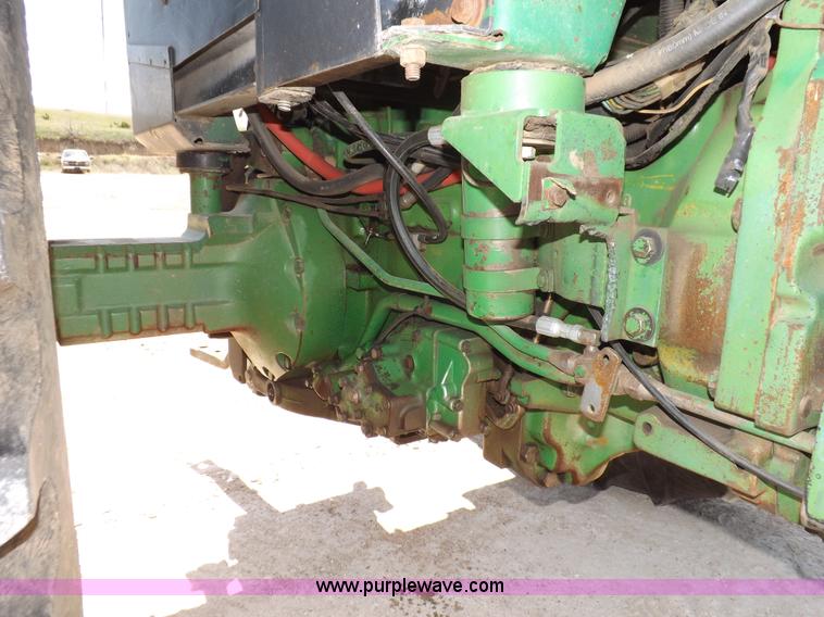 image for item K3990 1982 John Deere 4440 tractor