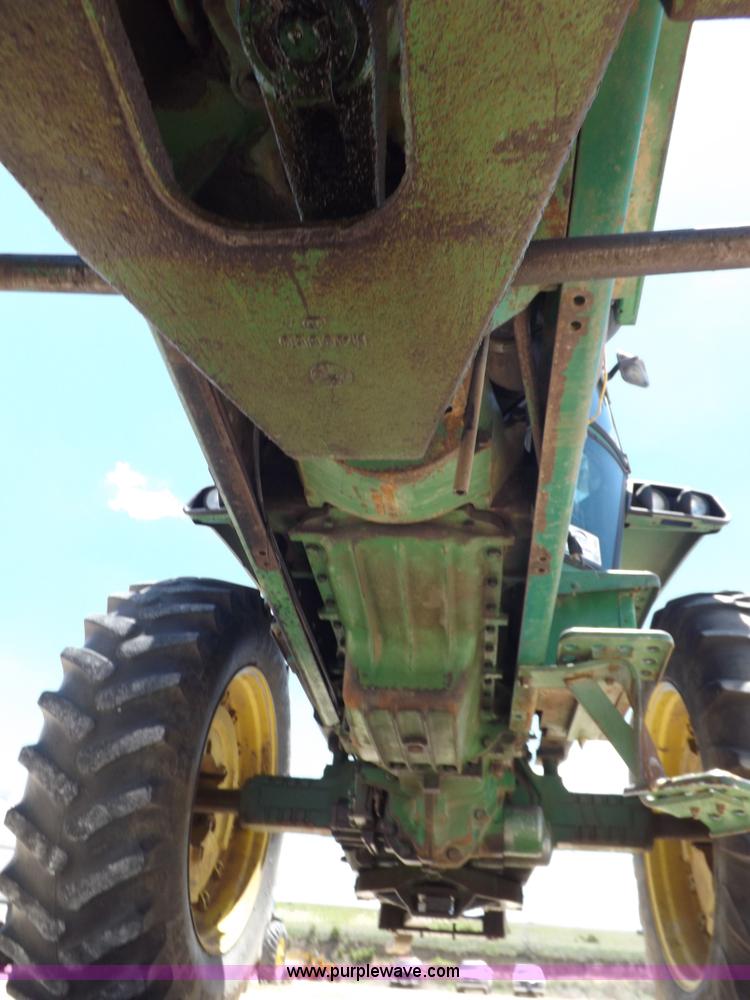 image for item K3990 1982 John Deere 4440 tractor