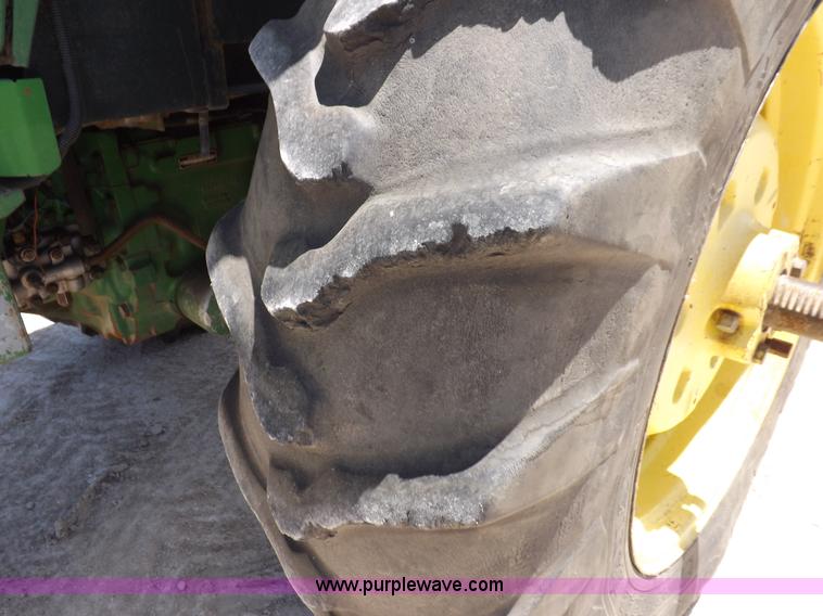 image for item K3990 1982 John Deere 4440 tractor