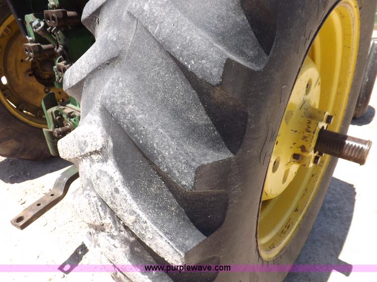 image for item K3990 1982 John Deere 4440 tractor