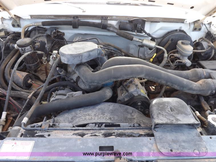 image for item K3992 1992 Ford F150 pickup truck