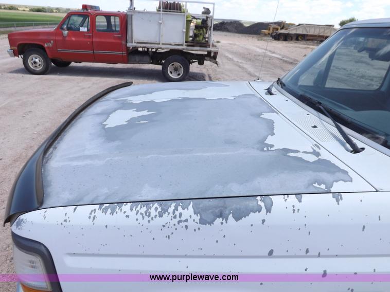 image for item K3992 1992 Ford F150 pickup truck