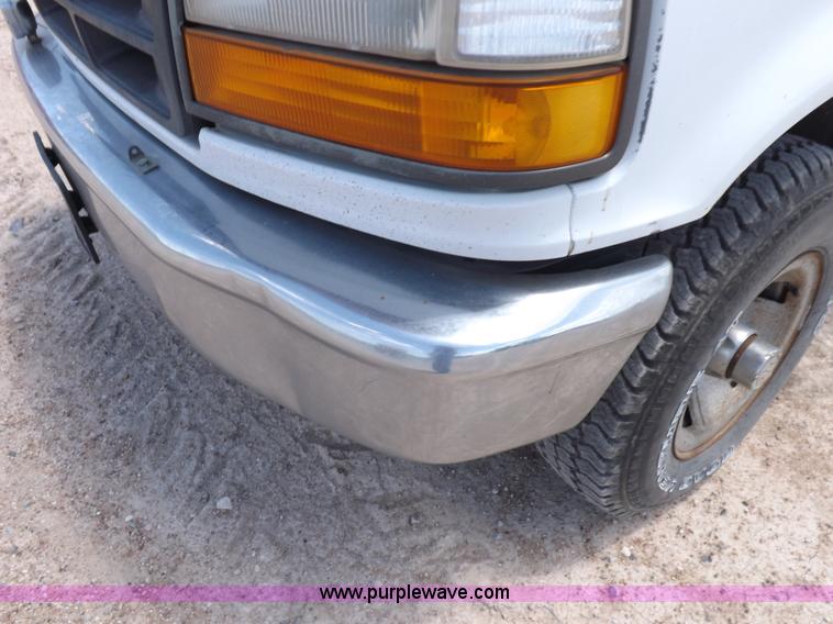 image for item K3992 1992 Ford F150 pickup truck