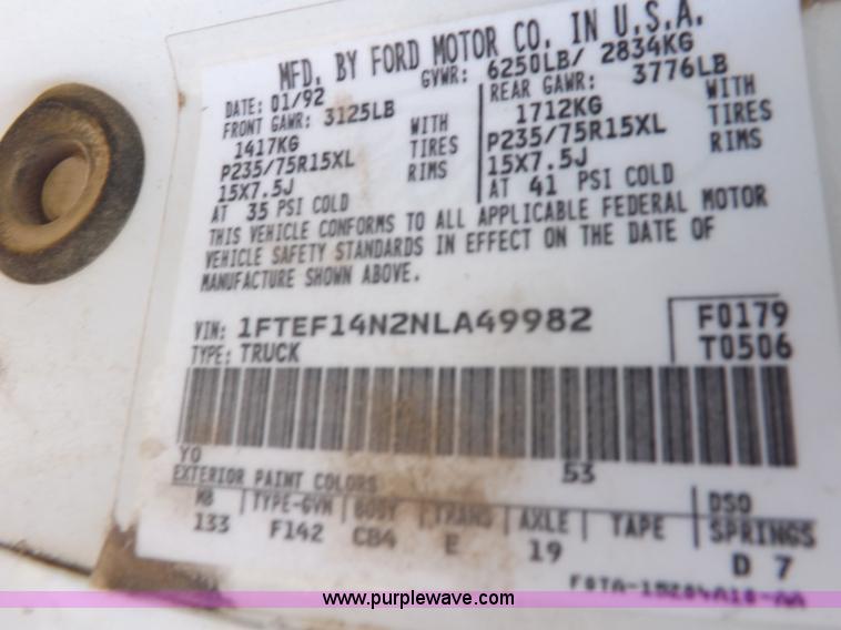 image for item K3992 1992 Ford F150 pickup truck