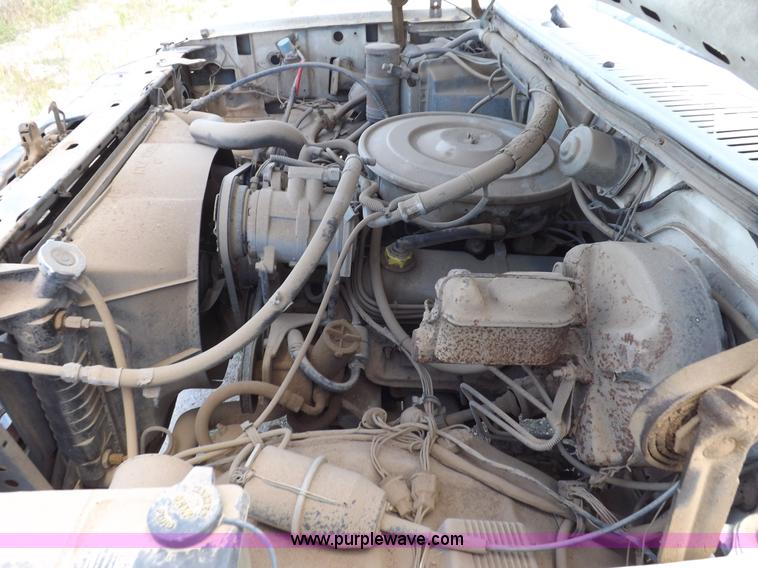 image for item K3993 1986 Ford F150 pickup truck