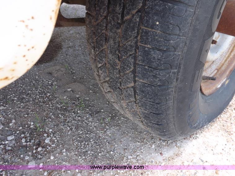 image for item K3993 1986 Ford F150 pickup truck