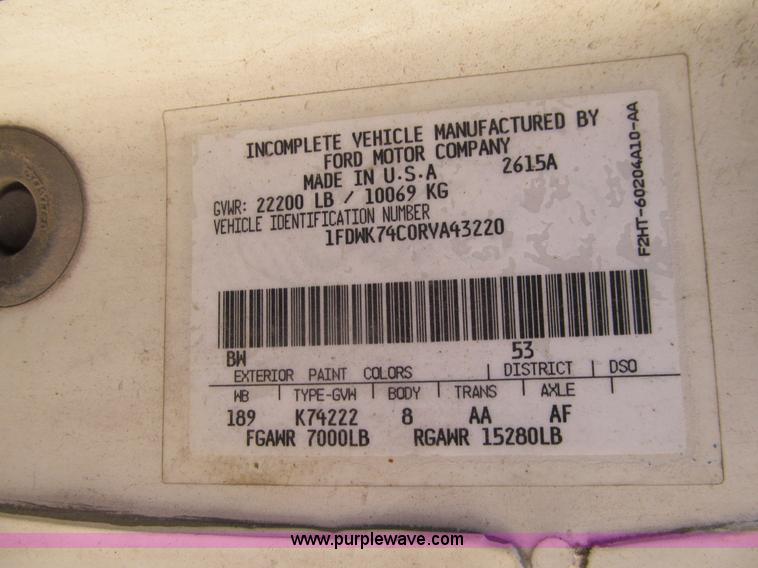 image for item K5664 1994 Ford F700 box truck