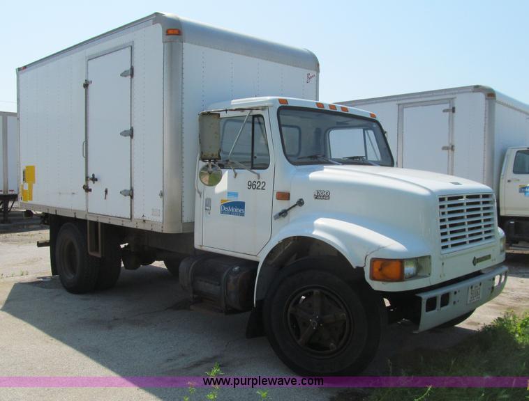 image for item K5665 1996 International 4700 box truck