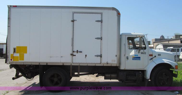 image for item K5665 1996 International 4700 box truck
