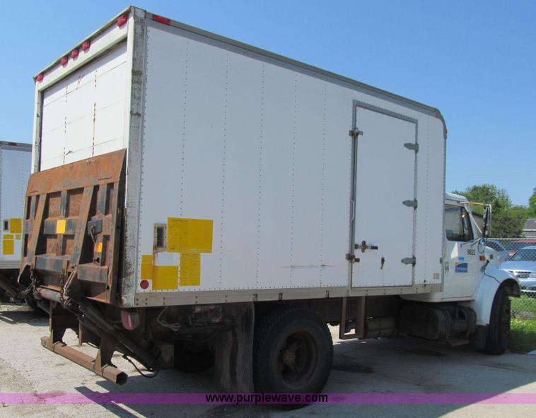 image for item K5665 1996 International 4700 box truck