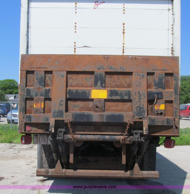 image for item K5665 1996 International 4700 box truck