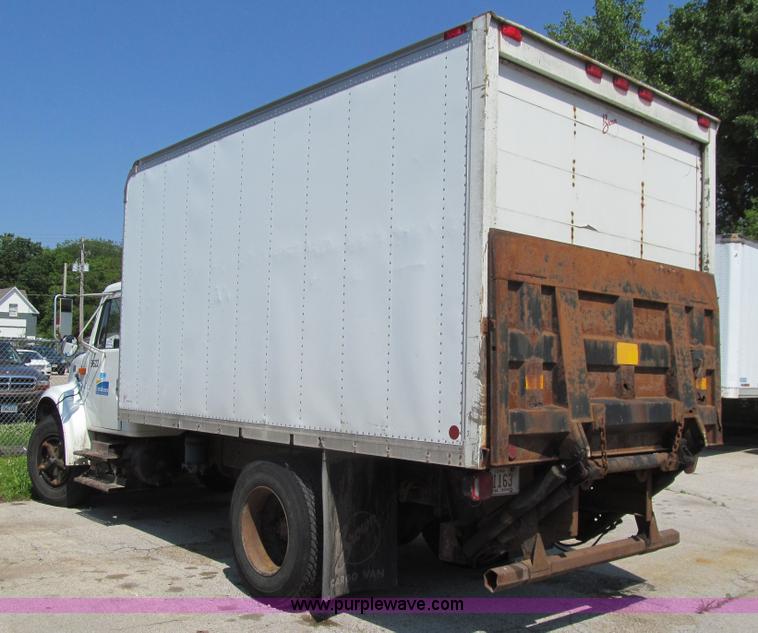 image for item K5665 1996 International 4700 box truck