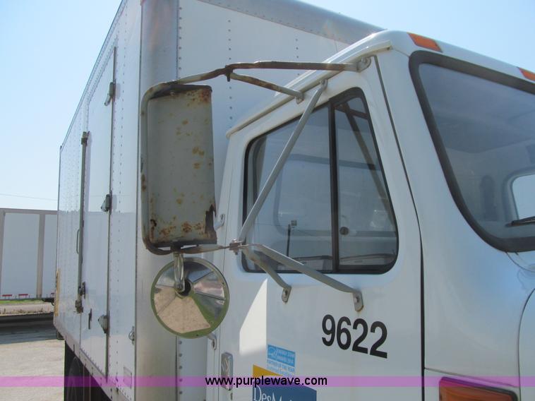 image for item K5665 1996 International 4700 box truck